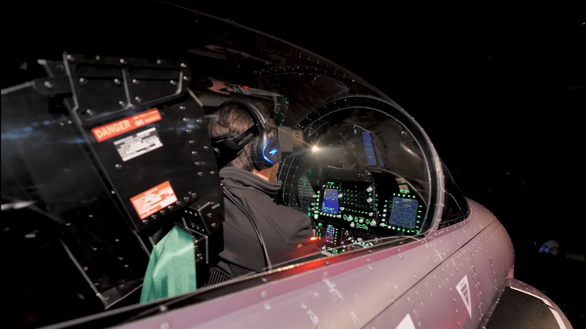 6DOF flight motion simulator on the PS-6TL-800 motion platform - photo 2
