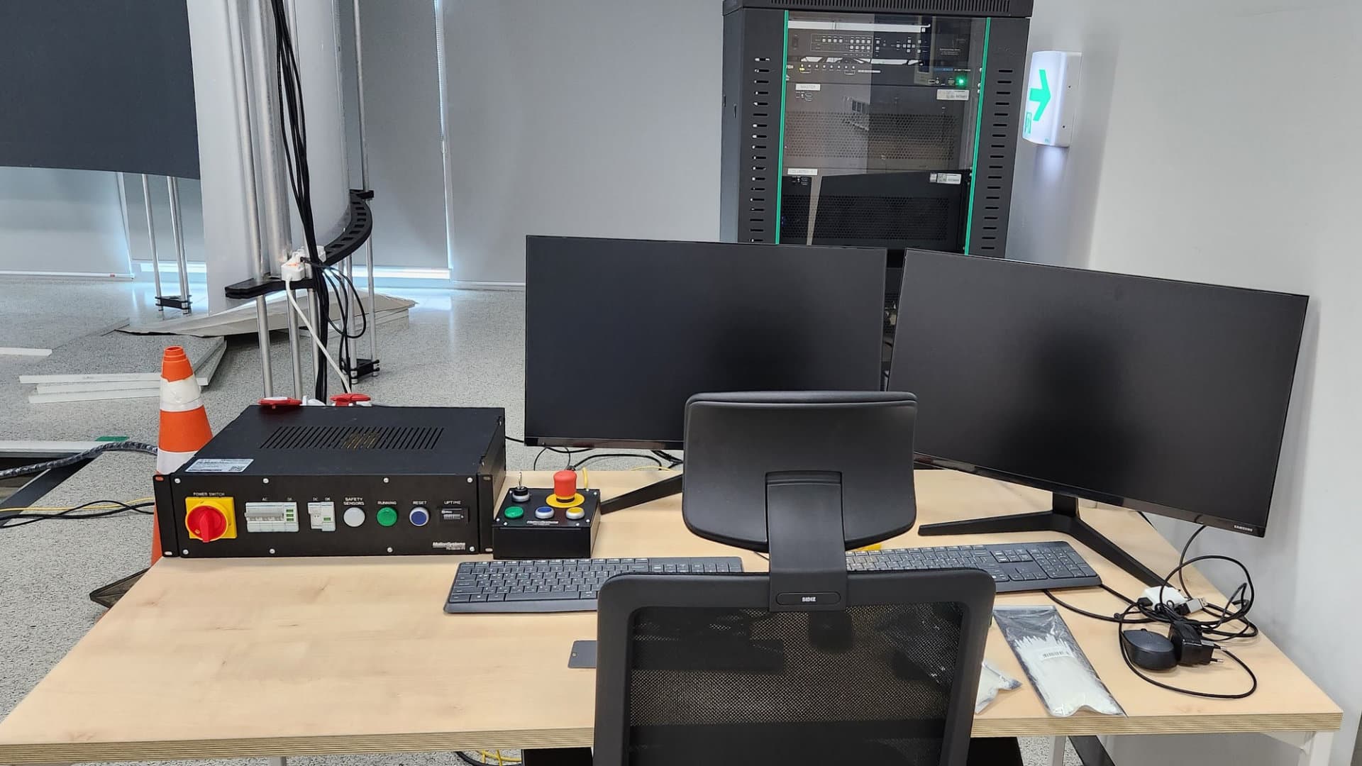 6DOF full cabin driving simulator on the PS-6TM-1500 motion platform - photo 5