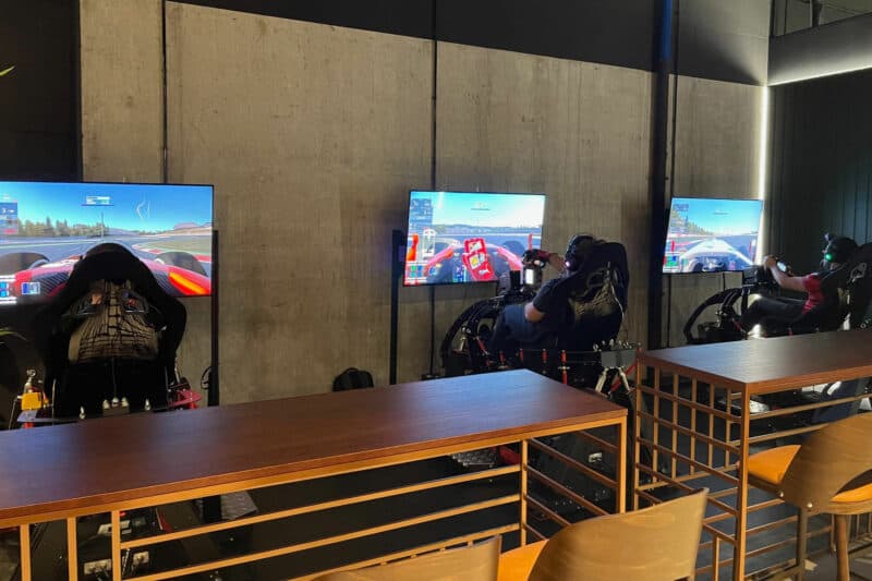Apex One - The largest Sim Racing Center in Poland on the QS-220 motion platform - photo 2