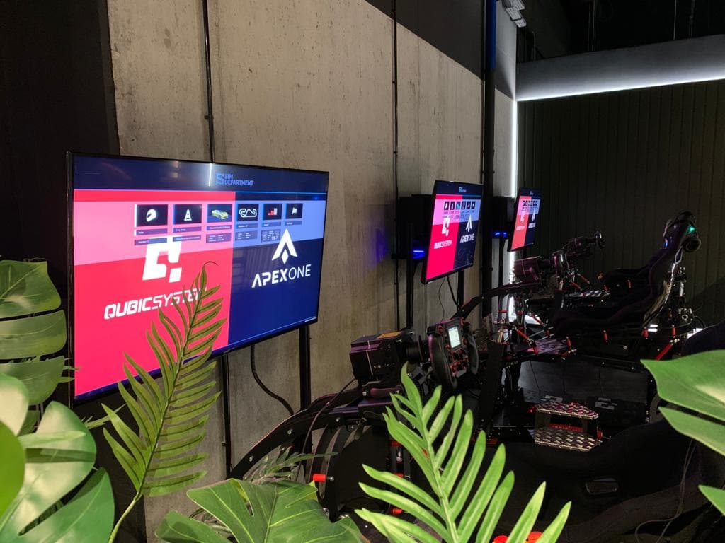 Apex One - The largest Sim Racing Center in Poland on the QS-220 motion platform - photo 5