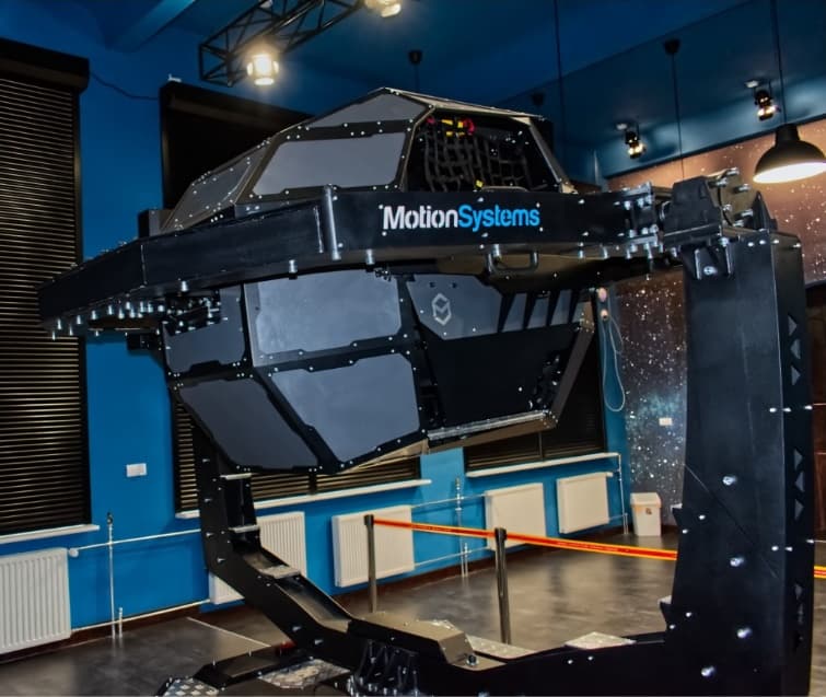Flight and Driving Simulators on the QS-S25 motion platform - photo 4
