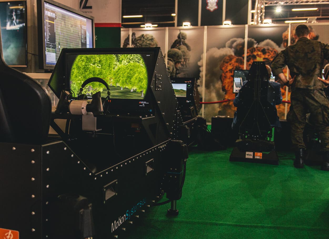Ground Vehicle Simulation on the RCM-C420 motion platform - photo 2
