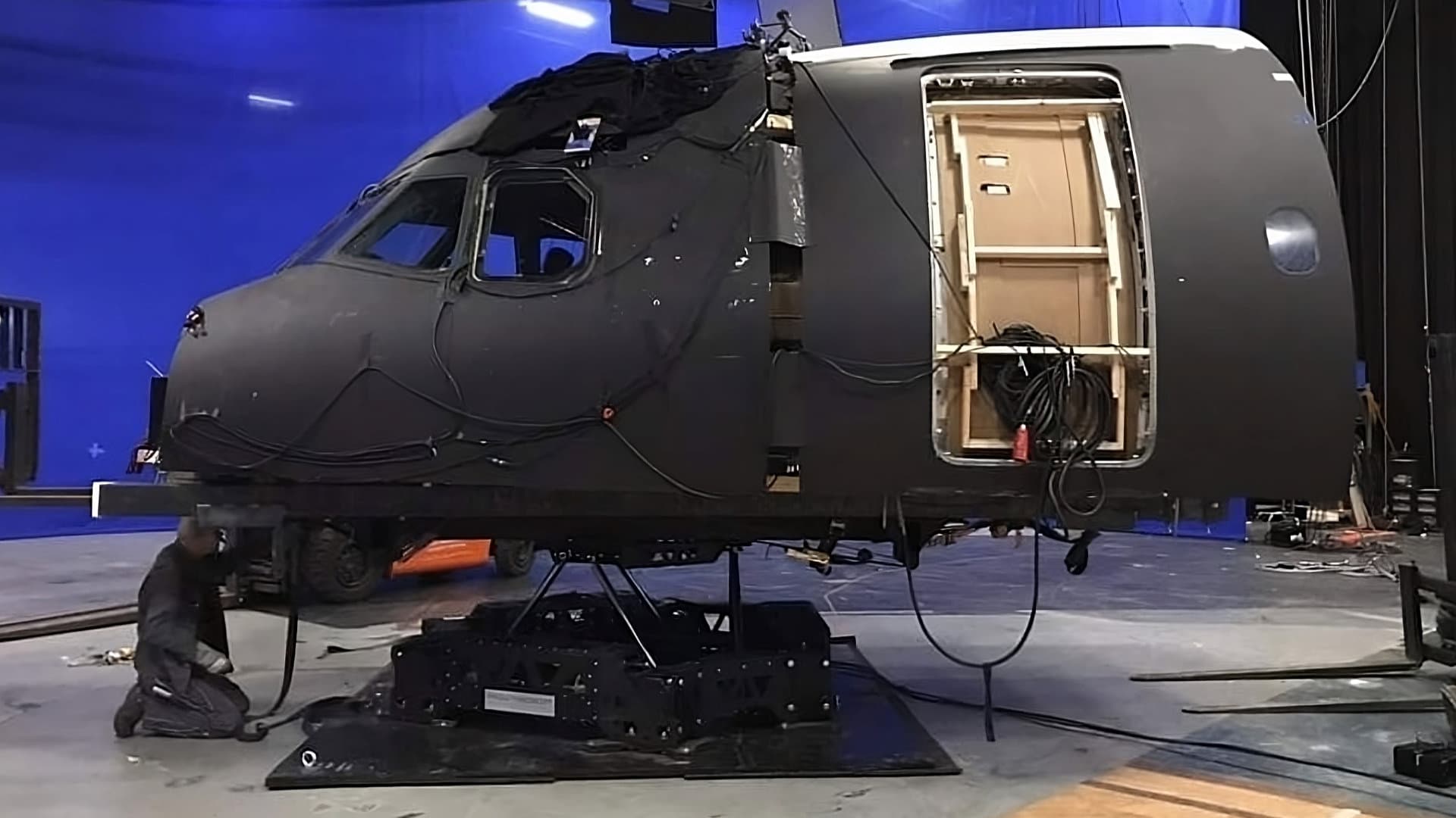 Motion Platforms in the Film Industry on the PS-6TM-2500 motion platform - photo 1