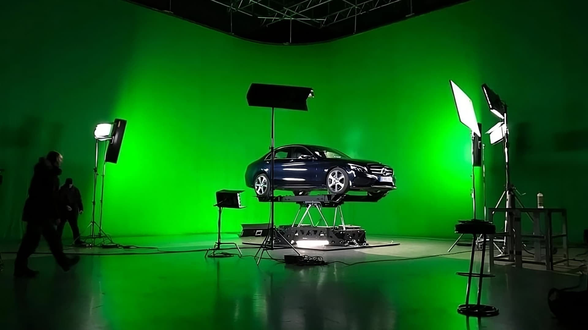 Motion Platforms in the Film Industry on the PS-6TM-2500 motion platform - photo 3