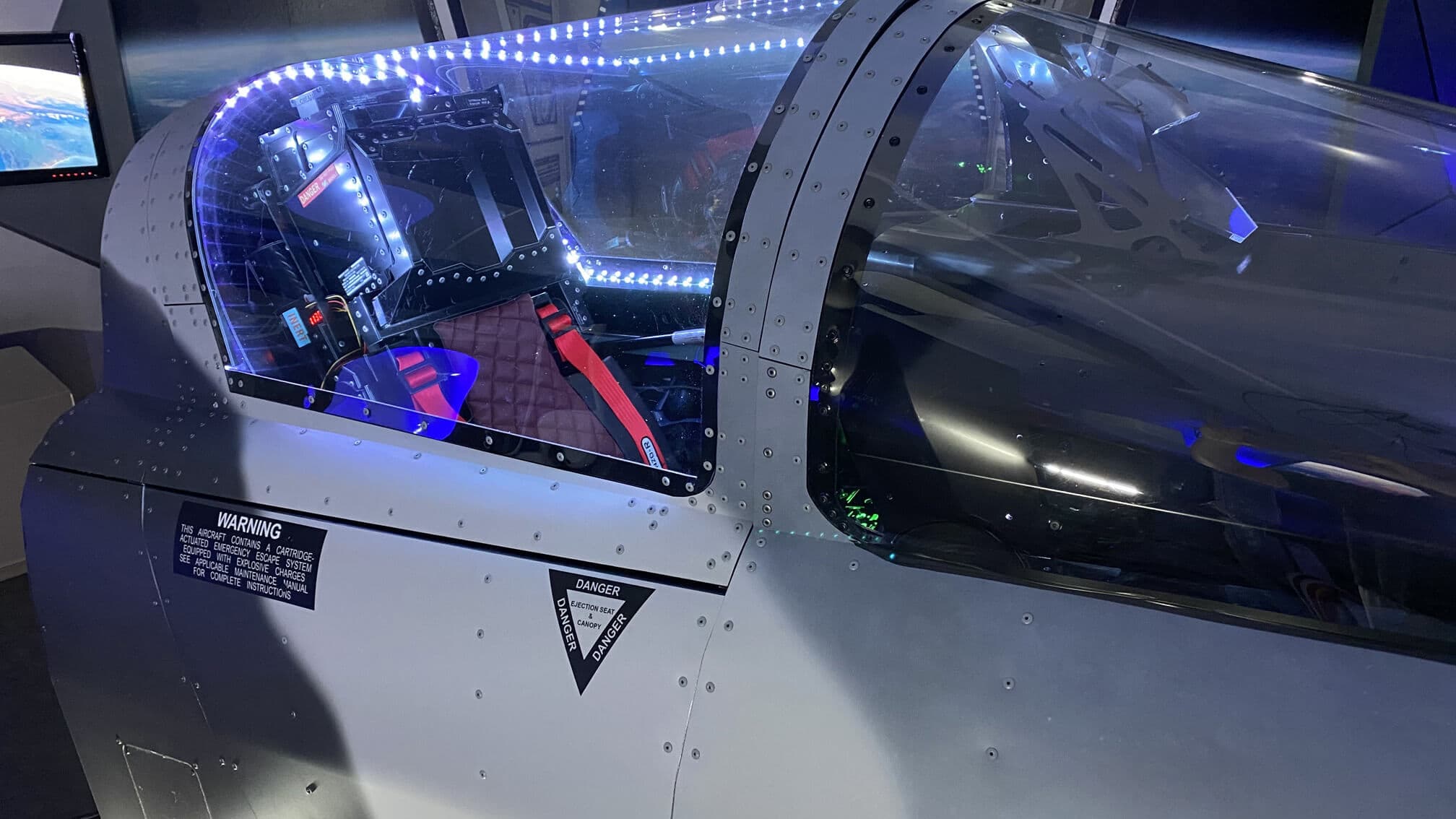 VR-JET Flight Simulator on the QS-220 motion platform - photo 3