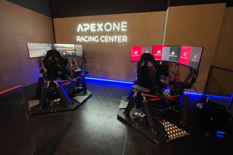 QS-S25 6DOF simulator in the Apex One Pro Zone