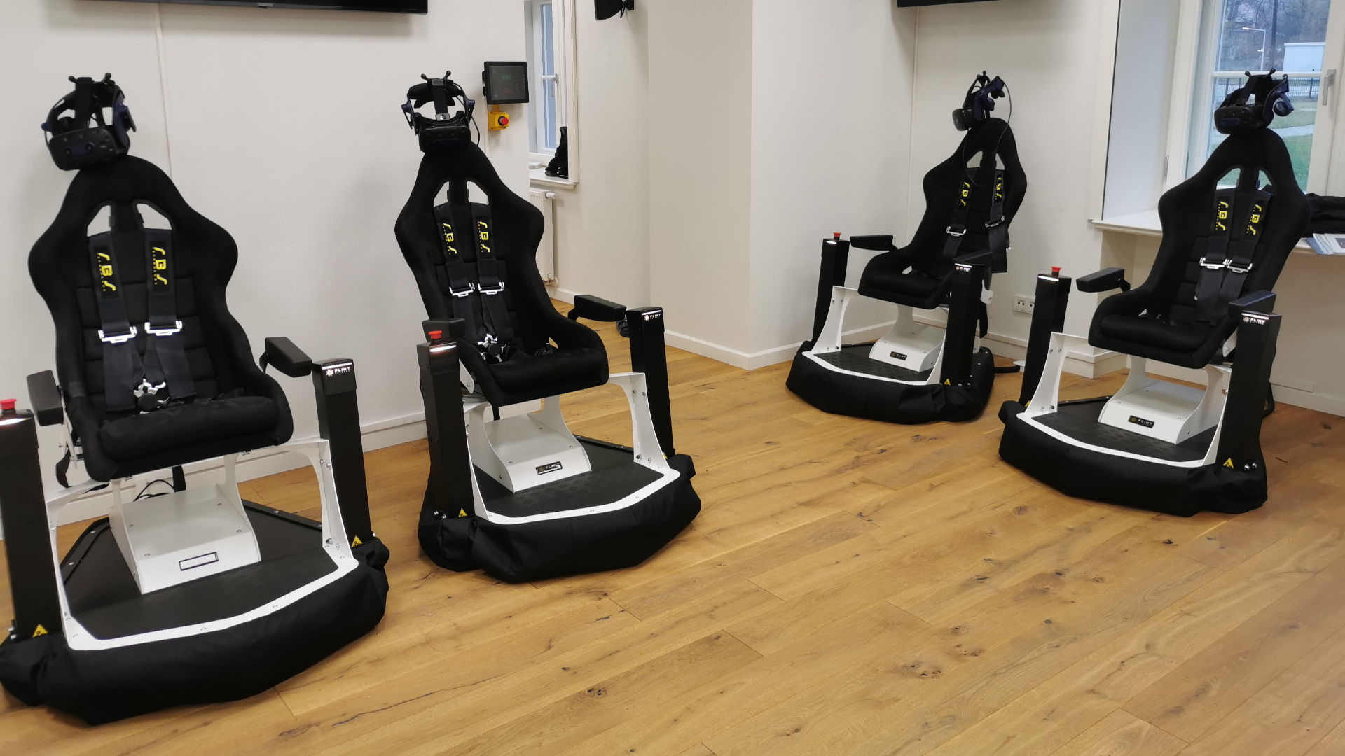 Simulation station for a VR journey through the Solar System