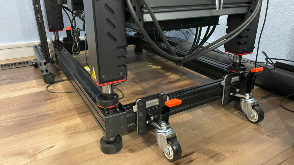 Sim racing and flight motion rig Sim racing and flight motion rig
