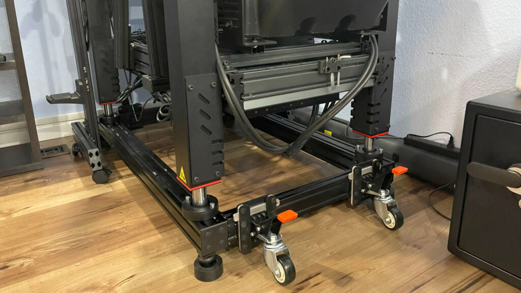 Sim racing and flight motion rig Sim racing and flight motion rig