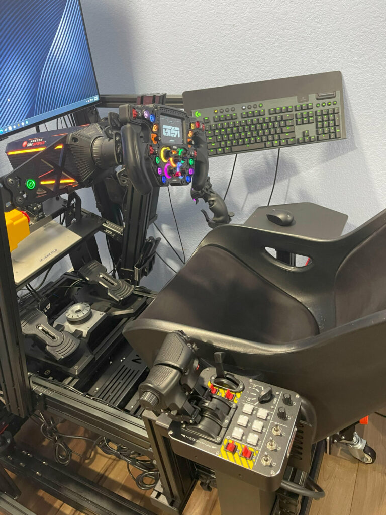 Sim racing and flight motion rig Sim racing and flight motion rig